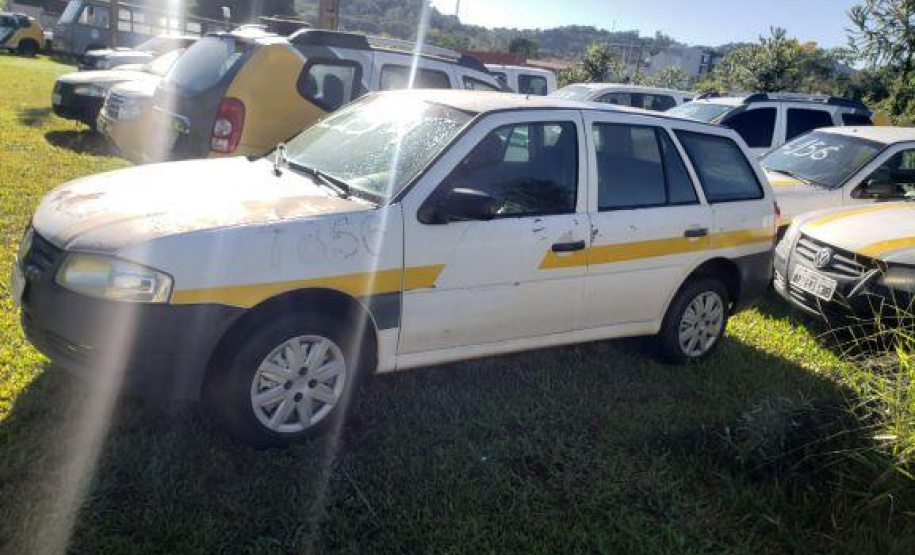 Termina nesta quarta-feira prazo para lances no leilão de veículos da PM