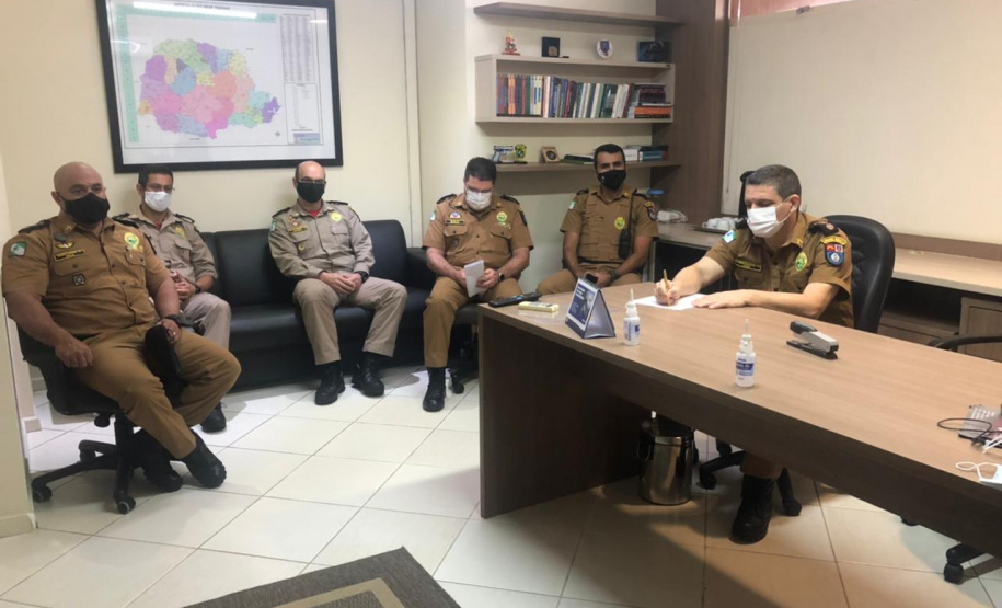 Comando Regional da PM de Londrina e Bombeiros recebem comitiva do Secretário da Segurança Pública