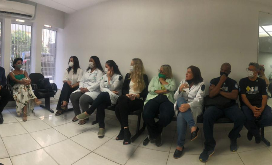 Comitiva da Segurança Pública visita sede do programa PRUMOS em Londrina e apresenta à juíza do TJPR