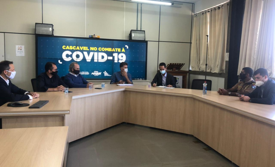 Em Cascavel, Secretário da Segurança Pública conversa com gestores das polícias da região