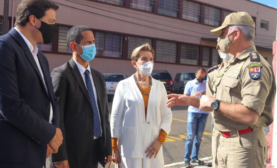 Secretário da Segurança Pública faz reunião com integrantes das forças de segurança e visita a unidades em Ponta Grossa