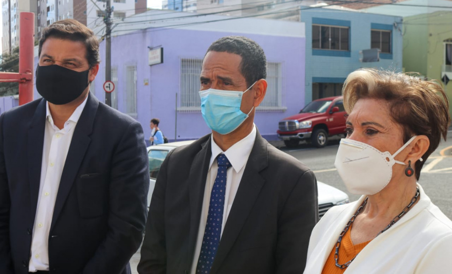 Secretário da Segurança Pública faz reunião com integrantes das forças de segurança e visita a unidades em Ponta Grossa