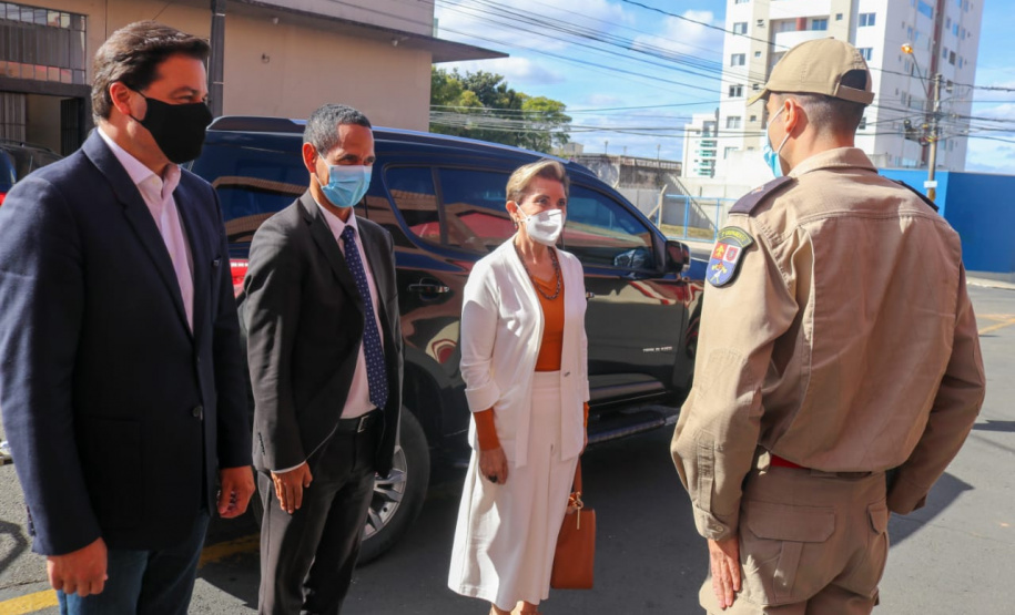 Secretário da Segurança Pública faz reunião com integrantes das forças de segurança e visita a unidades em Ponta Grossa