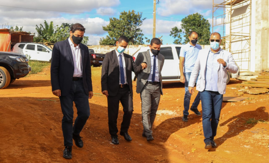 Secretário da Segurança Pública faz reunião com integrantes das forças de segurança e visita a unidades em Ponta Grossa