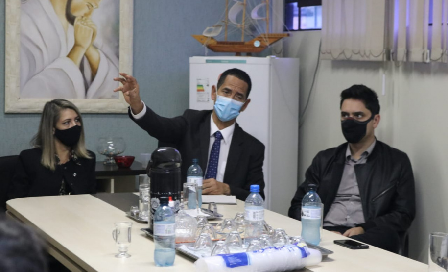 Secretário da Segurança Pública faz reunião com integrantes das forças de segurança e visita a unidades em Ponta Grossa