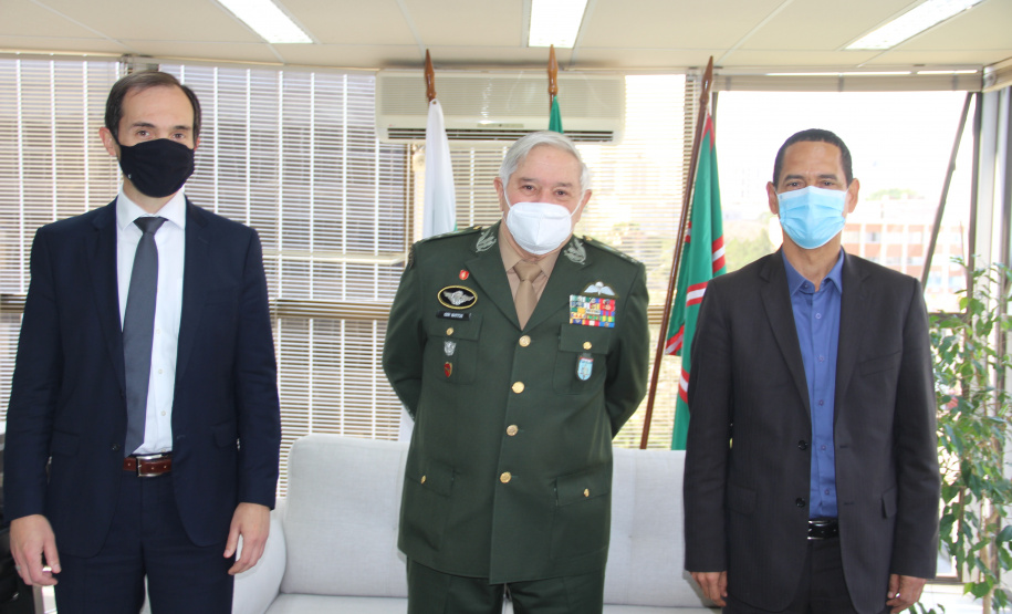 Ministro do STM visita Secretaria da Segurança Pública para estreitar parcerias