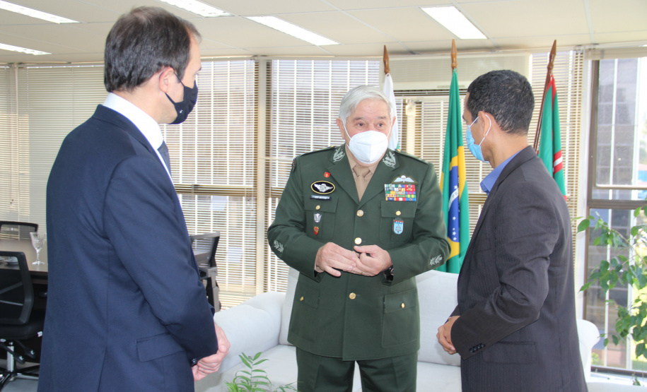 Ministro do STM visita Secretaria da Segurança Pública para estreitar parcerias