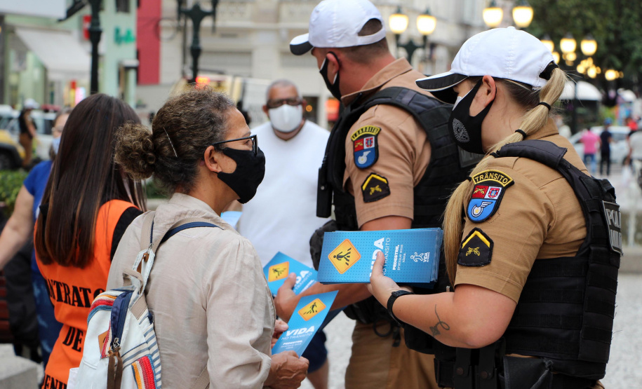 PM promove blitzes educativas e conscientização no trânsito durante todo o mês