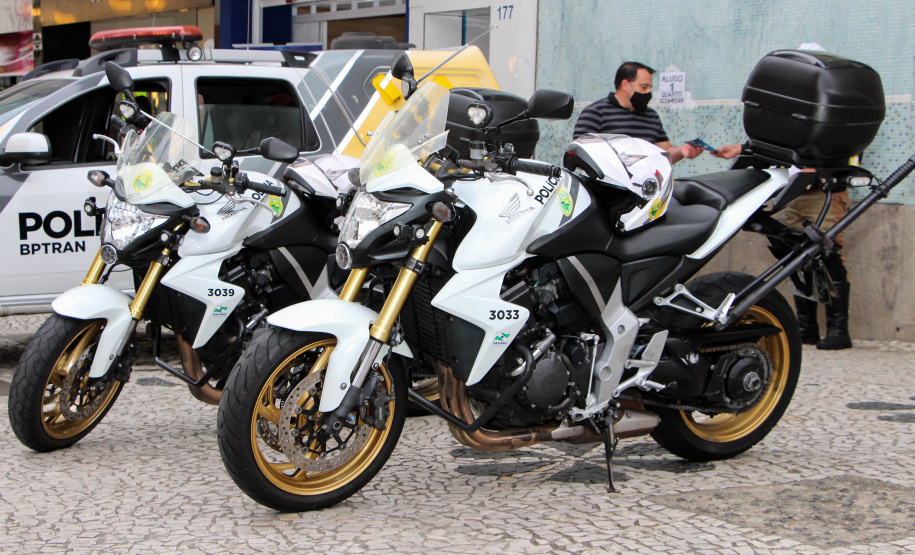 PM promove blitzes educativas e conscientização no trânsito durante todo o mês