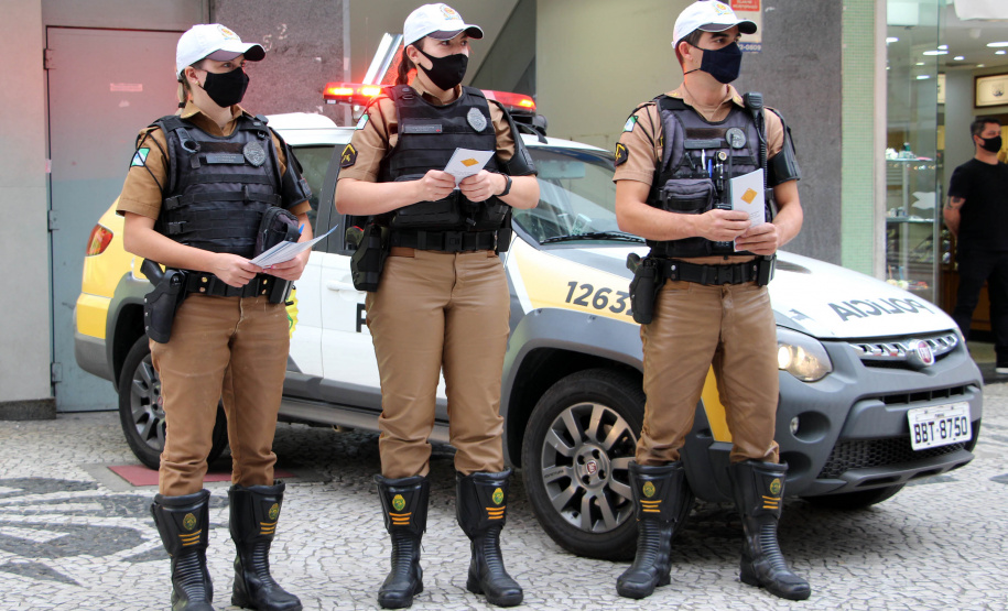 PM promove blitzes educativas e conscientização no trânsito durante todo o mês