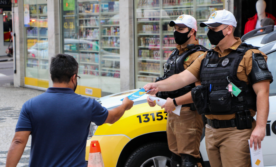 PM promove blitzes educativas e conscientização no trânsito durante todo o mês