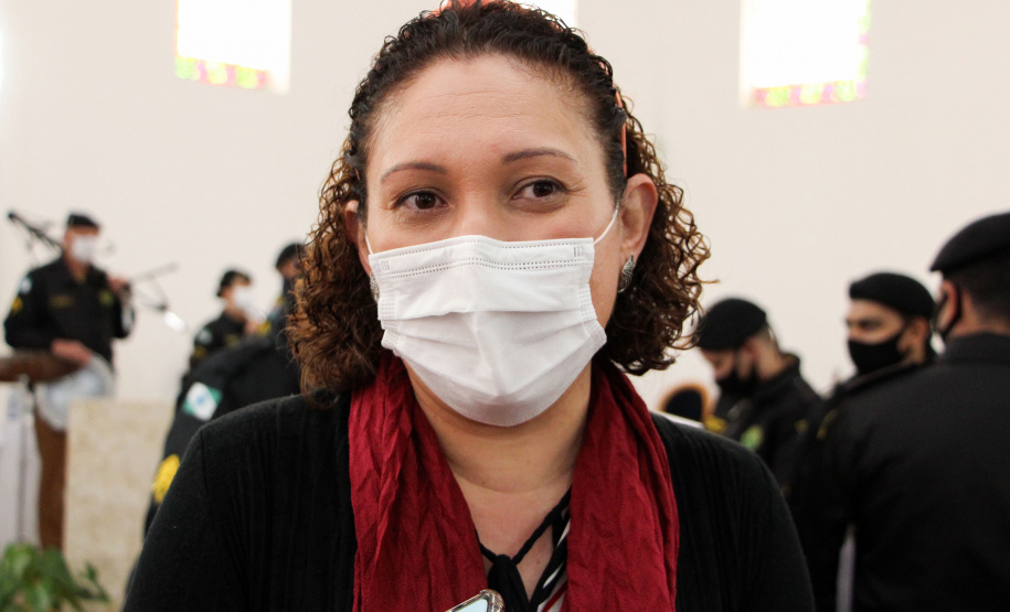 Apresentação da Banda de Música da PM em asilo muda rotina de idosos na Capital