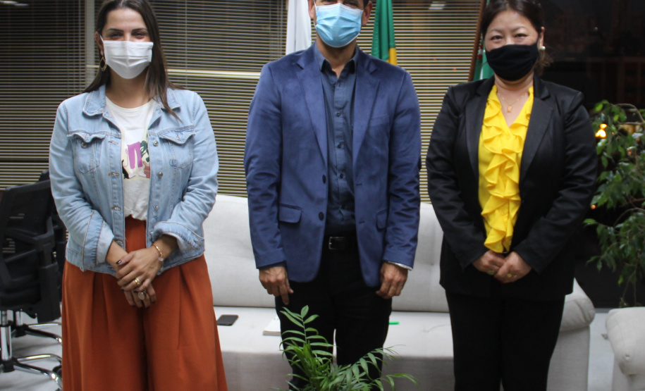 Secretário da Segurança Pública reúne-se com prefeita de Tamarana