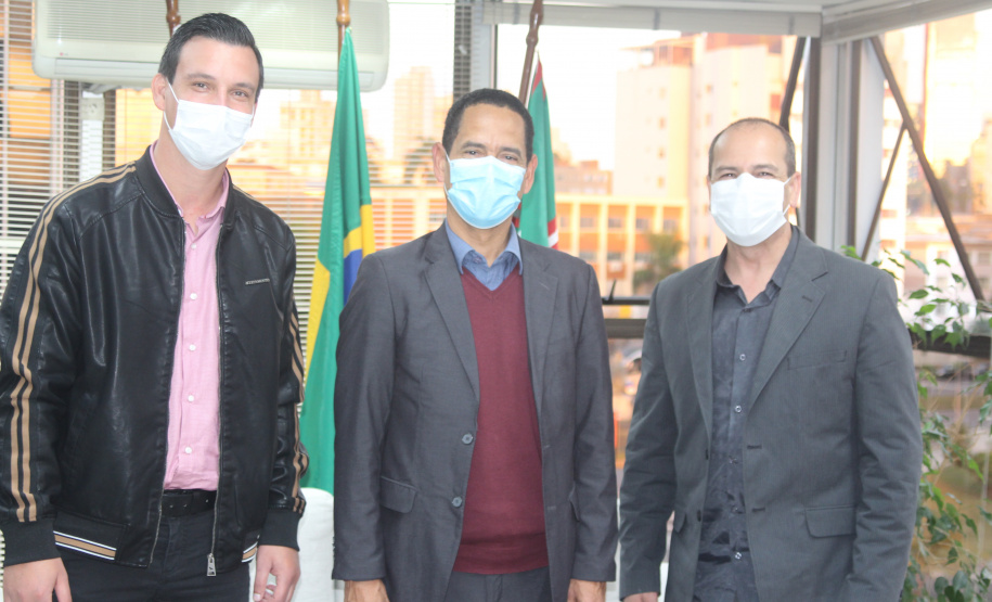 Secretário recebe visita do prefeito de Piên