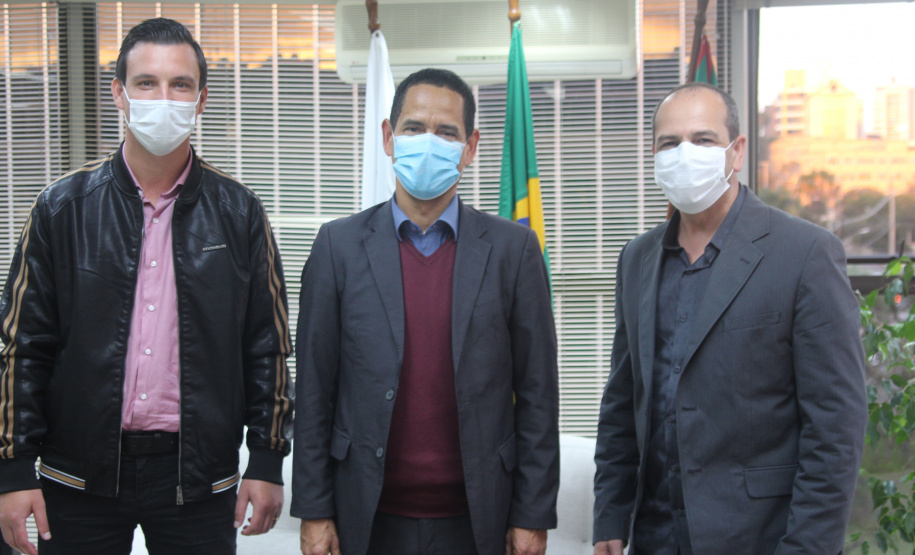 Secretário recebe visita do prefeito de Piên