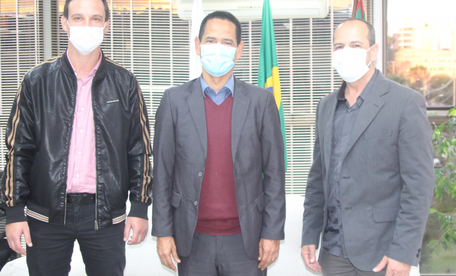 Secretário recebe visita do prefeito de Piên