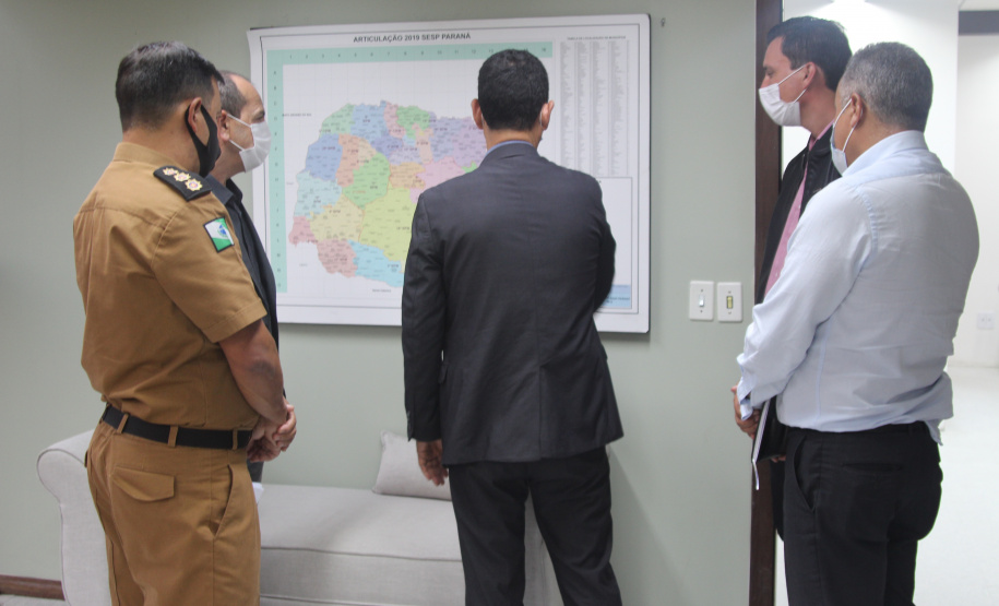 Secretário recebe visita do prefeito de Piên