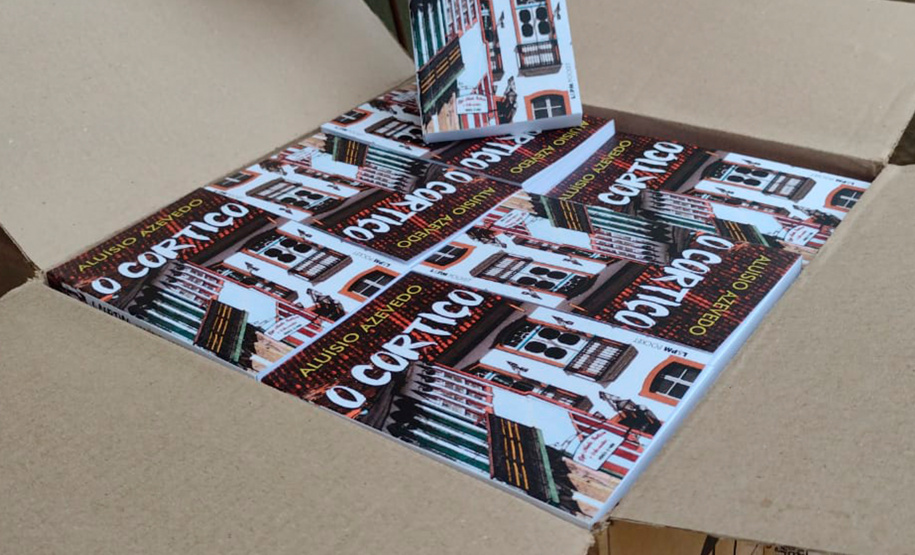 Depen recebe doação de livros do Ministério da Justiça