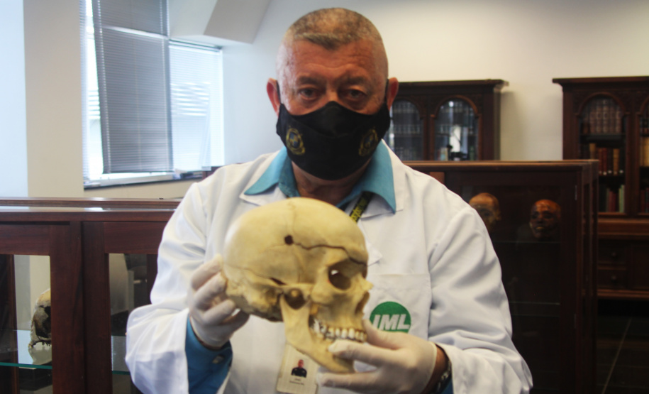 Segurança destaca dedicação do curador do Museu de Ciências Forenses da Polícia Científica