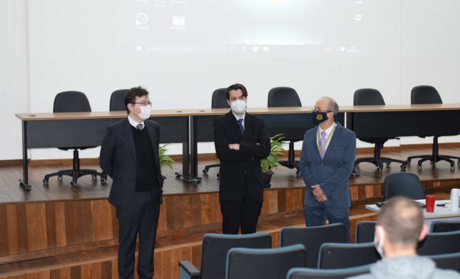 Polícia Científica do Paraná realiza capacitação para chefias de unidades do Paraná