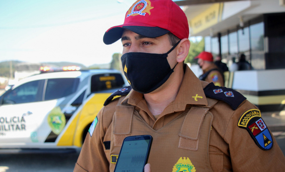 Nova blitz educativa do Maio Amarelo orienta motoristas em Almirante Tamandaré