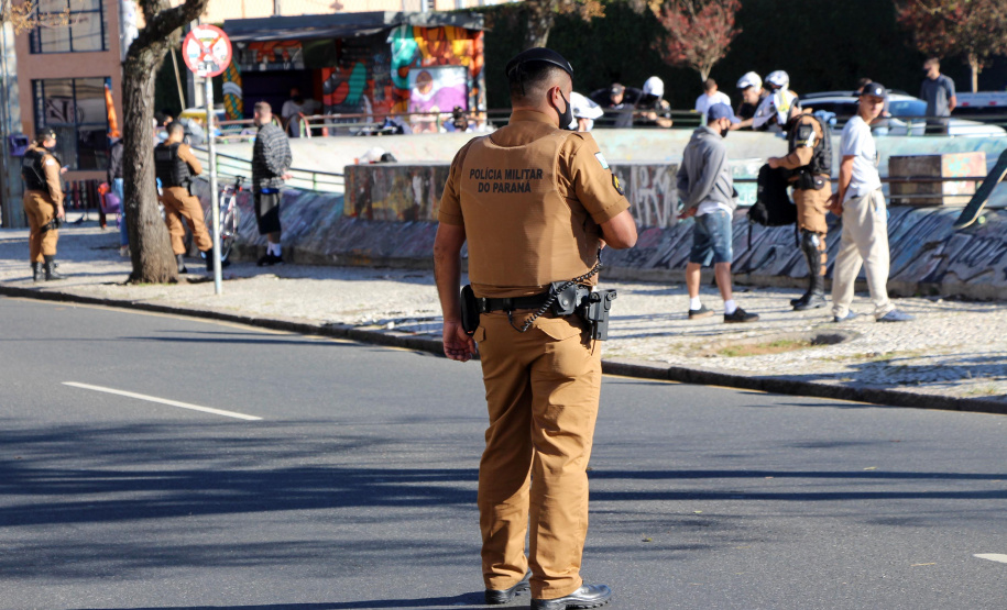 Policiais intensificam ações na Capital e flagram aglomerações em locais públicos