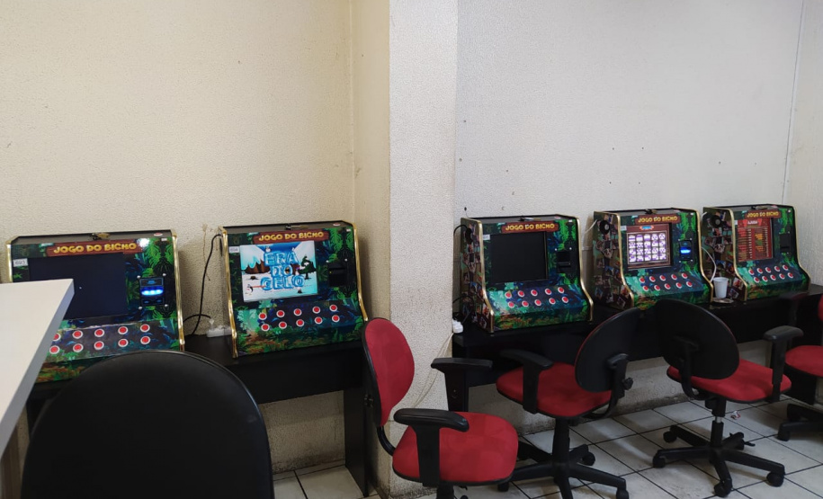 Seis estabelecimentos comerciais irregulares são flagrados pela AIFU durante operação na Capital