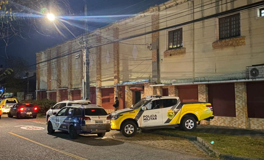 AIFU checa denúncia e flagra aproximadamente 120 pessoas idosas em barracão usado para prática ilegal de bingo