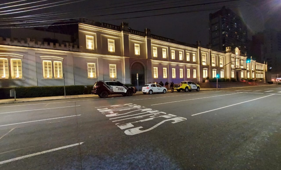 Ação Integrada de Fiscalização Urbana fecha 14 pontos comerciais em Curitiba no feriado