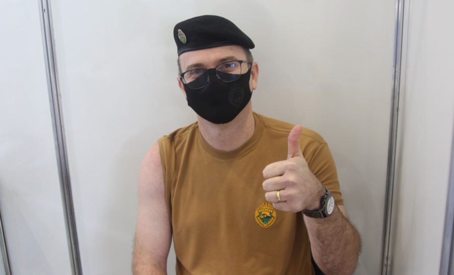 Mais de 23 mil doses da vacina contra a COVID-19 são aplicadas nas forças de segurança do Paraná