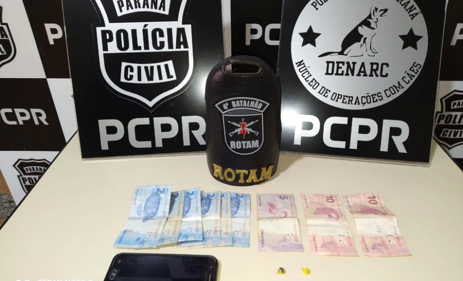 Polícias Militar e Civil cumprem 12 mandados de busca e apreensão contra tráfico de drogas em Maringá