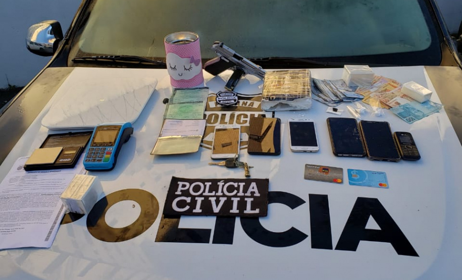 Casal com drogas e arma é preso pela Polícia Civil por tentativa de homicídio em São José dos Pinhais