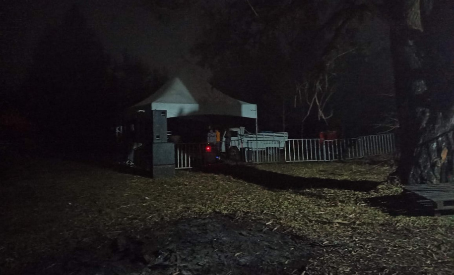 Polícia Civil dispersa festa clandestina com cerca de 200 pessoas e encaminha um dos organizadores, em Piraquara (PR)