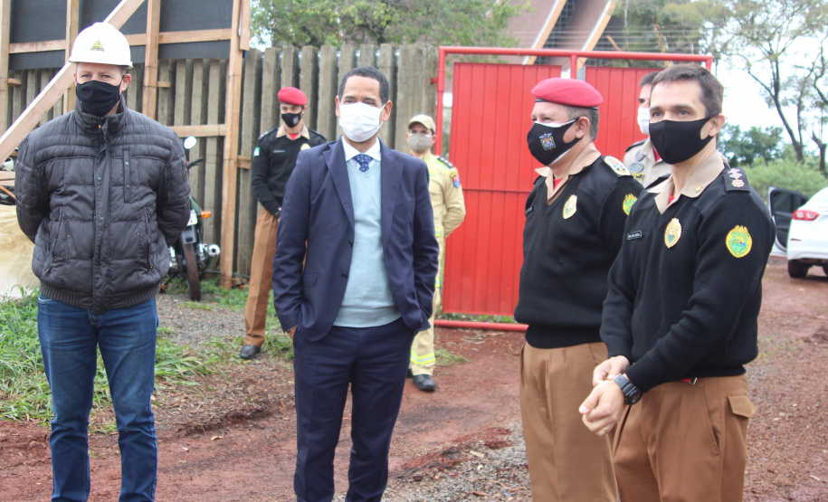 Secretário visita obras e instituições da segurança pública em Foz do Iguaçu