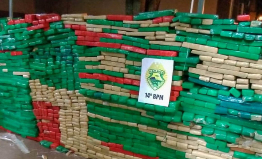 PM localiza 2,4 toneladas de maconha em Foz do Iguaçu