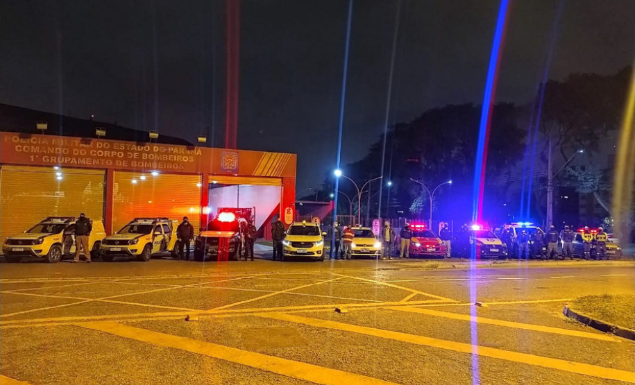 Forças de segurança flagram aglomerações e encerram festa junina clandestina na Capita