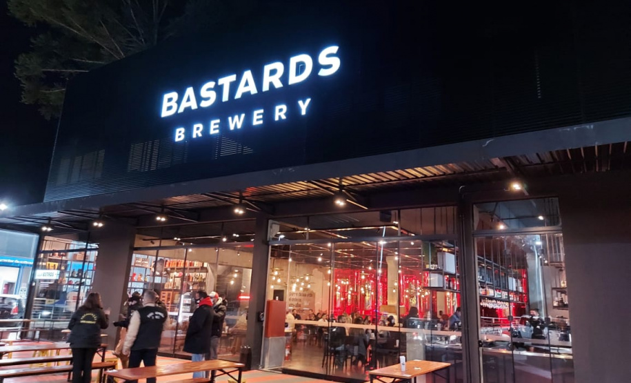 Ação integrada fiscaliza 24 pontos comerciais e dispersa 1,8 mil pessoas no final de semana