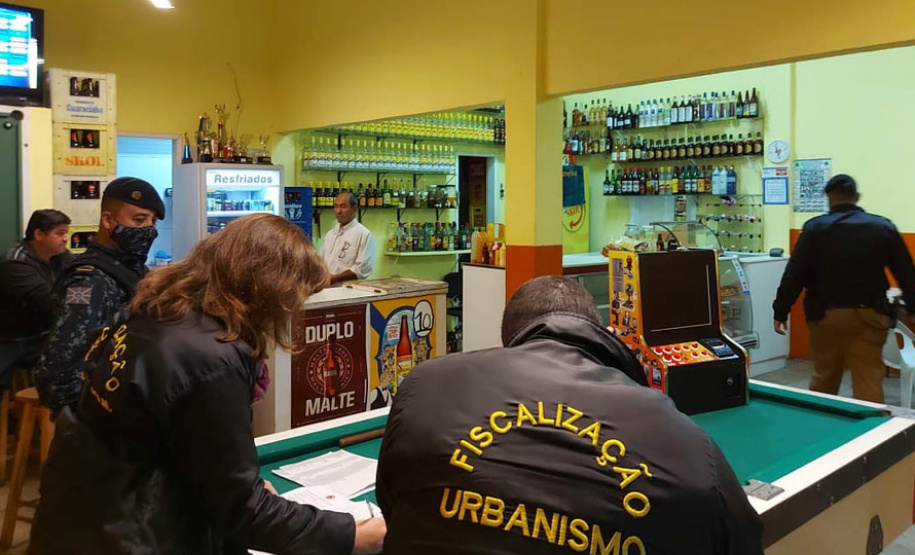 Em 6 meses, ação integrada interditou 570 pontos comerciais e 479 pessoas foram encaminhadas