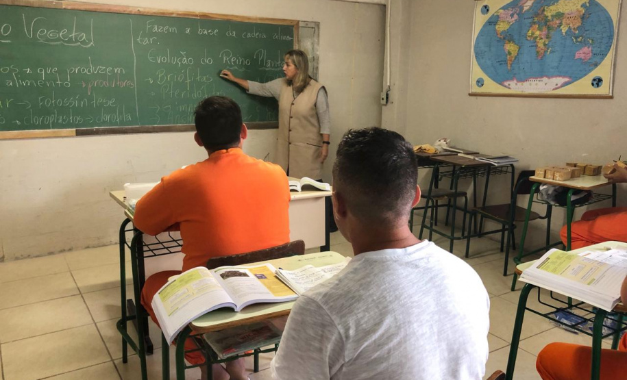 21 presos são aprovados em 1ª chamada no vestibular da UEL