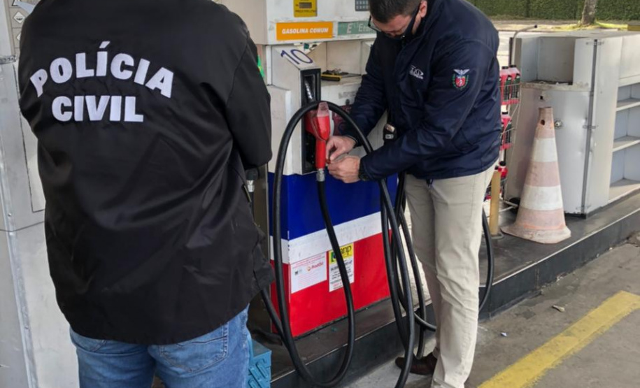 Força-tarefa fiscaliza 300 postos de combustíveis no PR; 181 tinham irregularidades