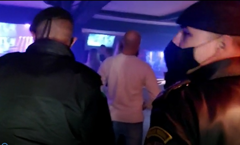 AIFU flagra mais de 300 pessoas e apreende 38 máquinas caça-níqueis em Curitiba