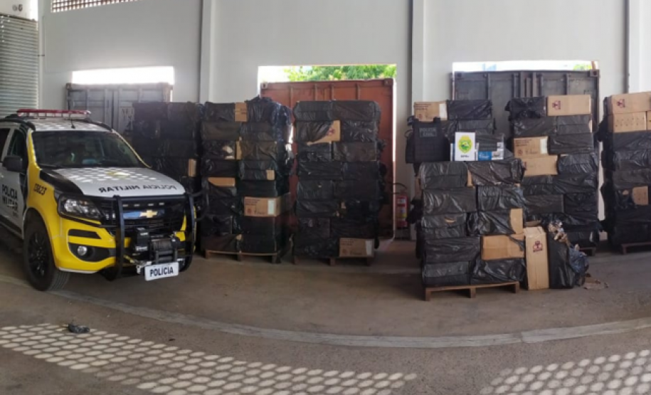 BPRv apreende caminhão carregado com mais de 120 mil maços de cigarros contrabandeados no Noroeste do estado