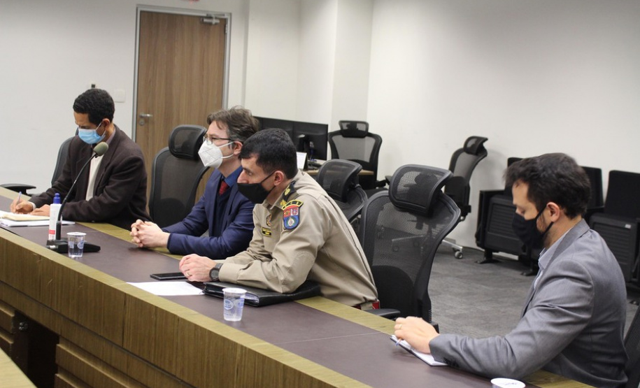 Segurança recebe projeto de implantação do IML no campus da UEPG