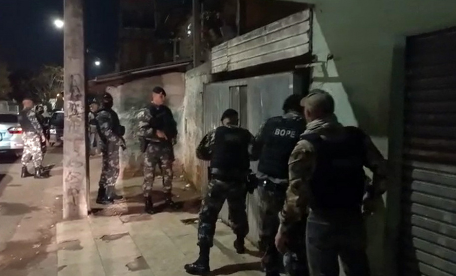 PM faz operação contra uso de adolescentes no tráfico de drogas, em Curitiba