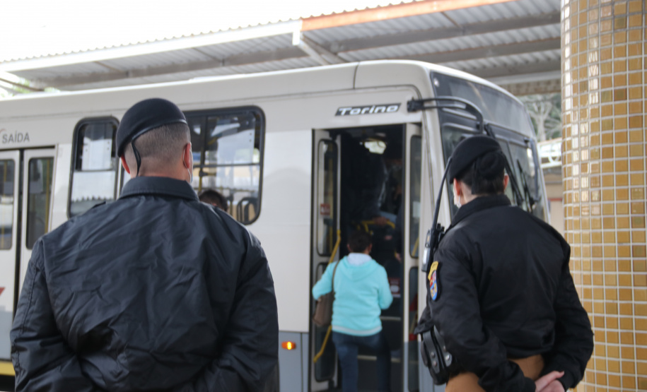 Roubos em ambientes do transporte coletivo caem 48,6% no Paraná