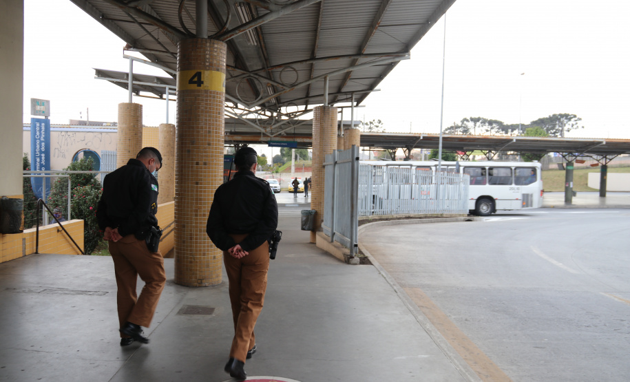 Roubos em ambientes do transporte coletivo caem 48,6% no Paraná