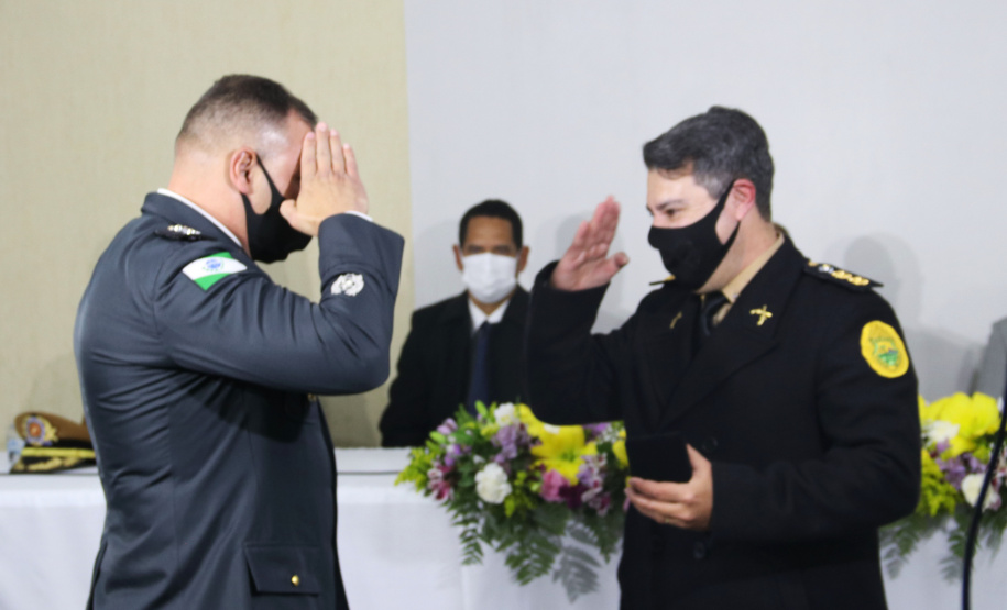 Secretário da Segurança Pública participa da formatura de 60 Oficiais da PMPR