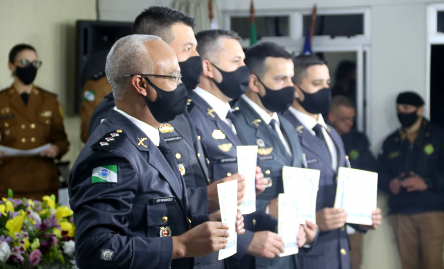 Secretário da Segurança Pública participa da formatura de 60 Oficiais da PMPR