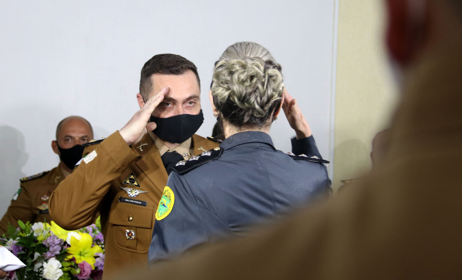 Secretário da Segurança Pública participa da formatura de 60 Oficiais da PMPR