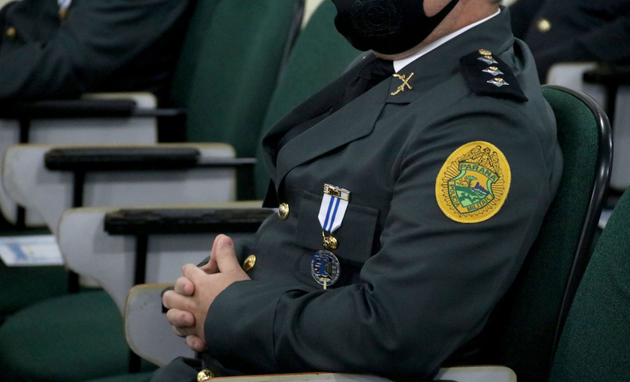 Secretário da Segurança Pública participa da formatura de 60 Oficiais da PMPR